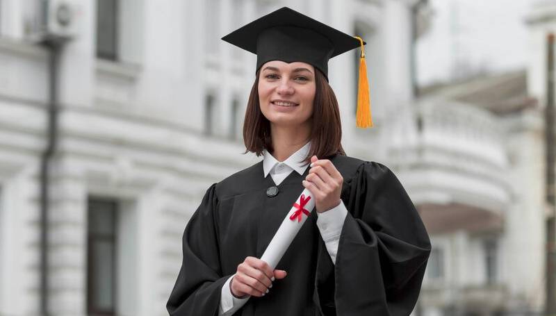 Top Study Abroad Scholarships That You Can Apply